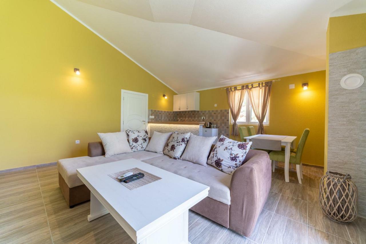 Apartments Kingfisher Virpazar Εξωτερικό φωτογραφία